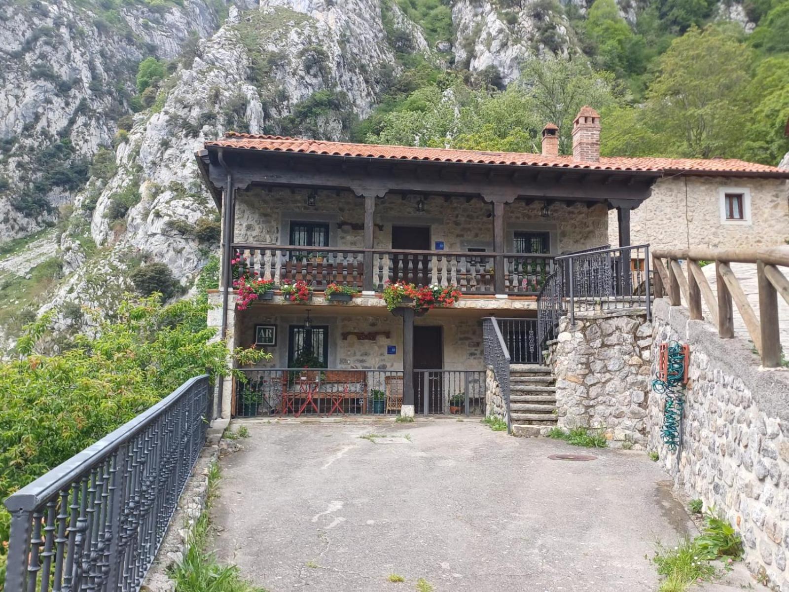 Apartament El Portal Del Abuelo Arenas De Cabrales Zewnętrze zdjęcie